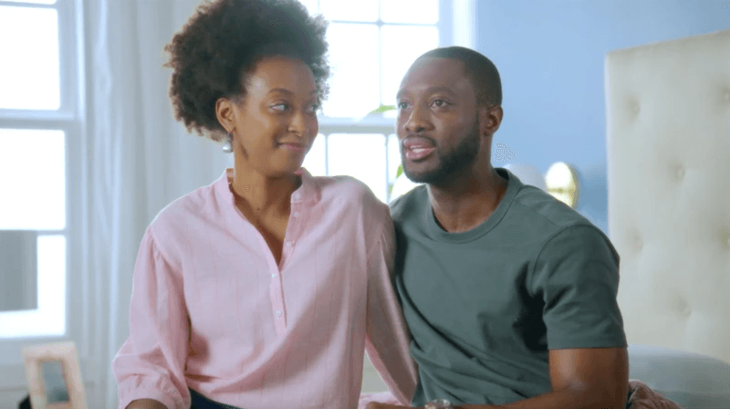 Woman_and_Man_sitting_on_bed_talking.width-800